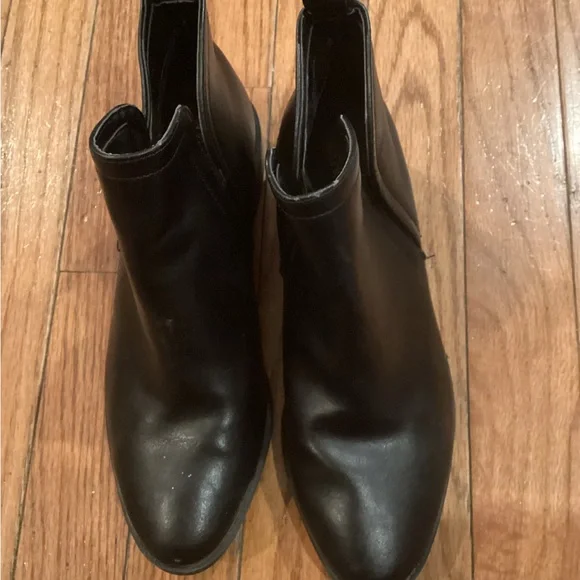 Black Boots New - Picture 3 of 6